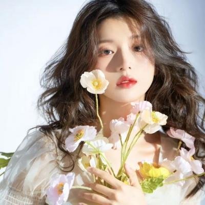 坐着轮椅飞上天空